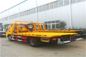 宿松附近拖车救援搭电